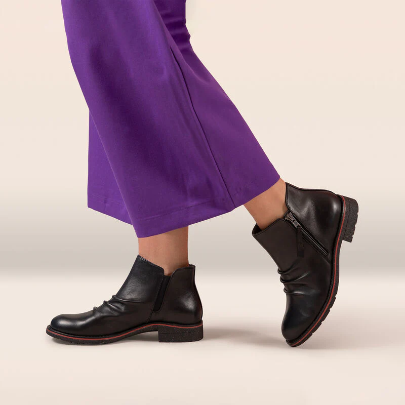 Mila Low Boot - Black - Image 8